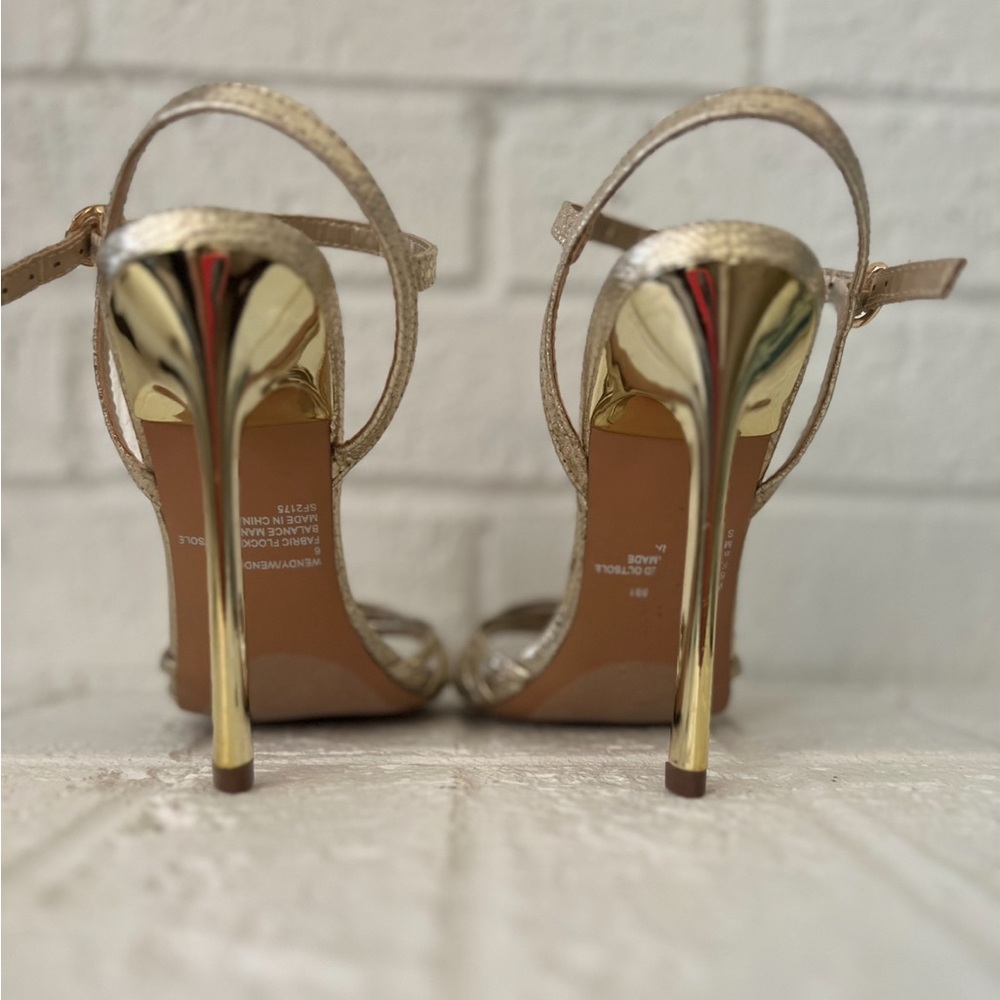 ⭐️HOST PICK⭐️ BRAND NEW Steve Madden Gold Wendy Shoe. OUT OF STOCK EVERYWHERE. - Picture 8 of 12
